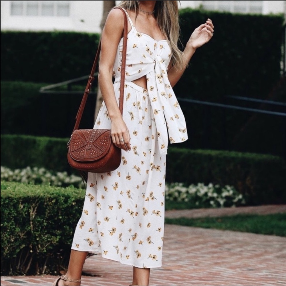 Flynn Skye White Floral Maxi Dress